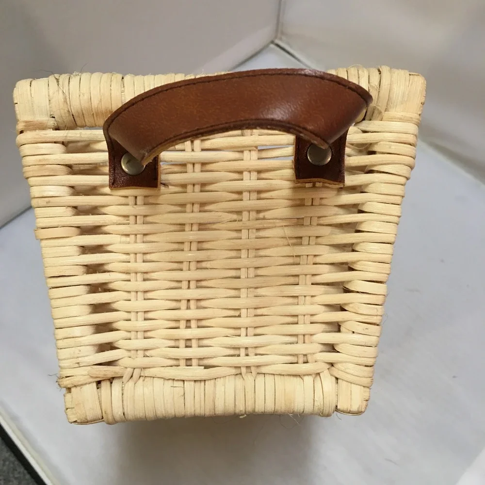 Woven Wicker Storage Basket Unisex Small Natural Tan Leather Handles Cottagecore